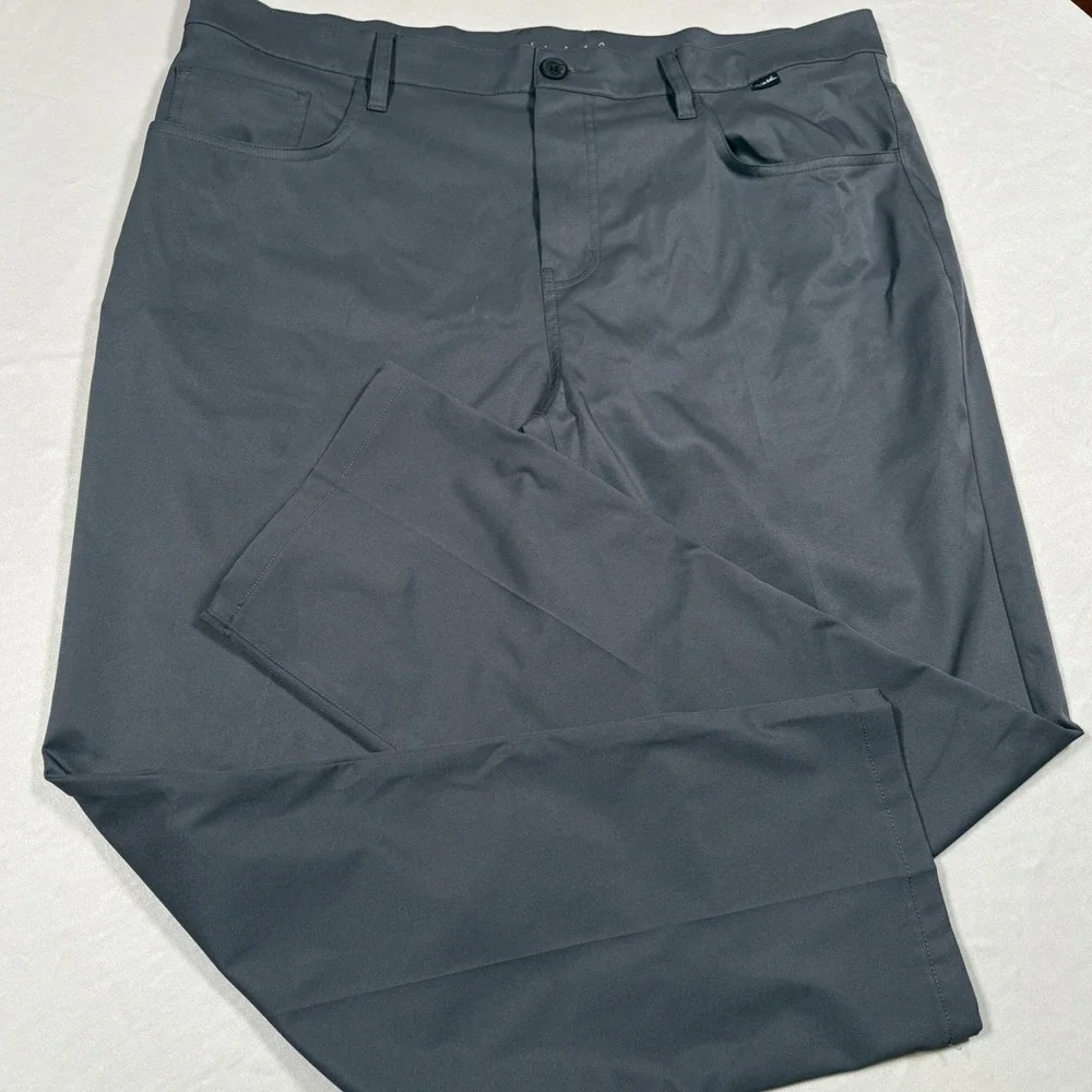TravisMathew Pants Mens 38 Open To Close Gray Performance EUC